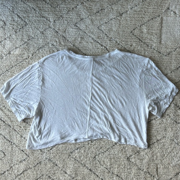 The Group by Babaton Foundation Cropped Linen Crew T-Shirt Medium White - Picture 3 of 5
